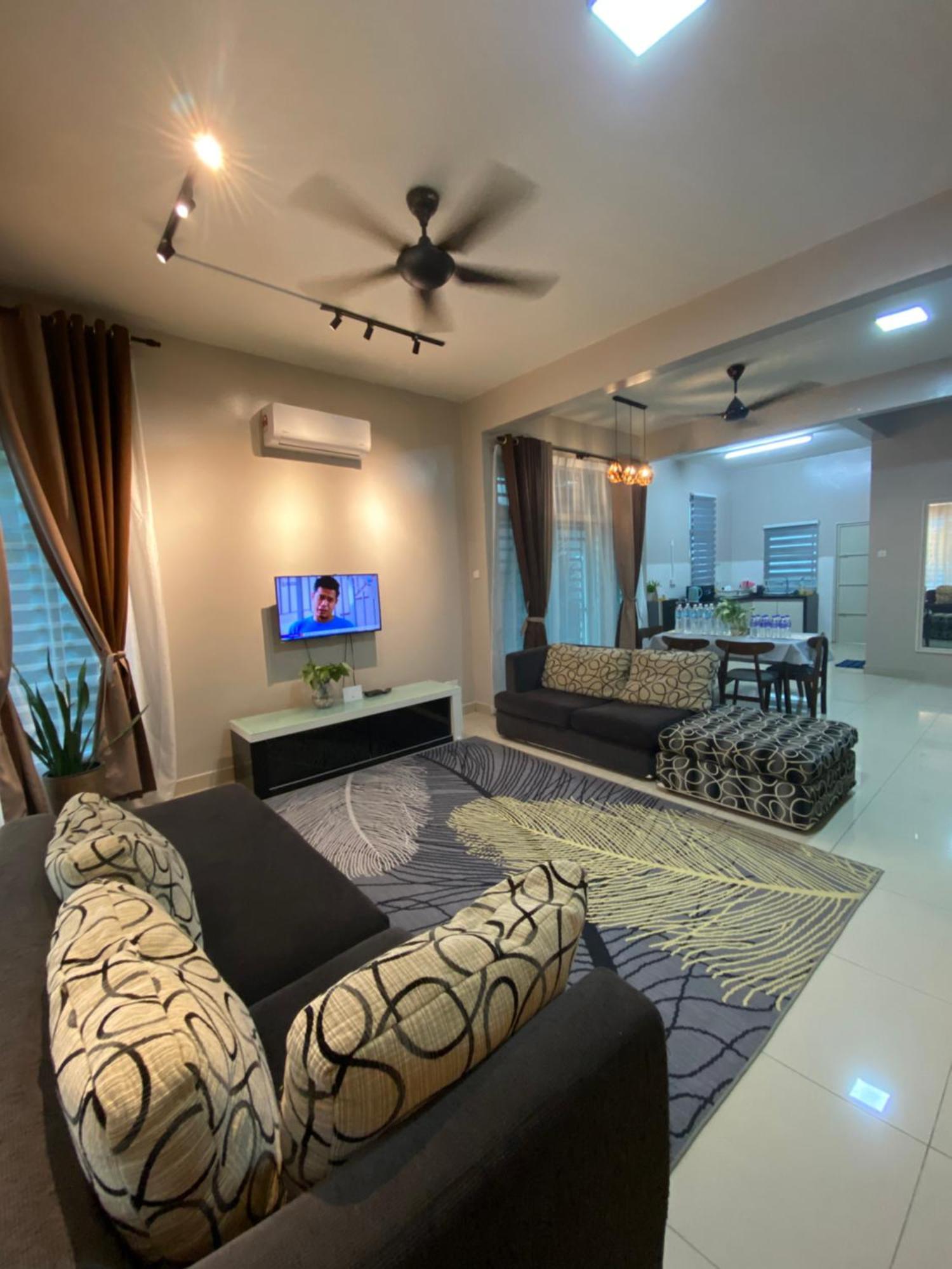 Homestay Aalaiya Bertam Kepala Batas - Fully Aircond エクステリア 写真